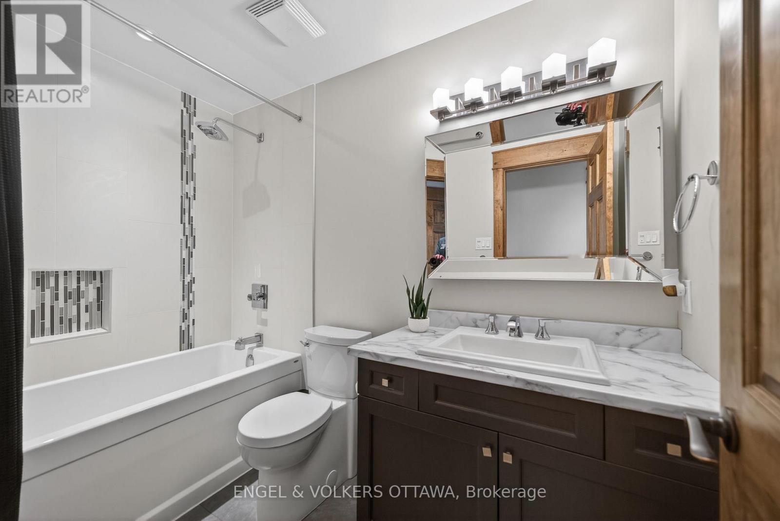 328 Silent Wood Grove, Ottawa, Ontario  K0A 1L0 - Photo 32 - X13452512