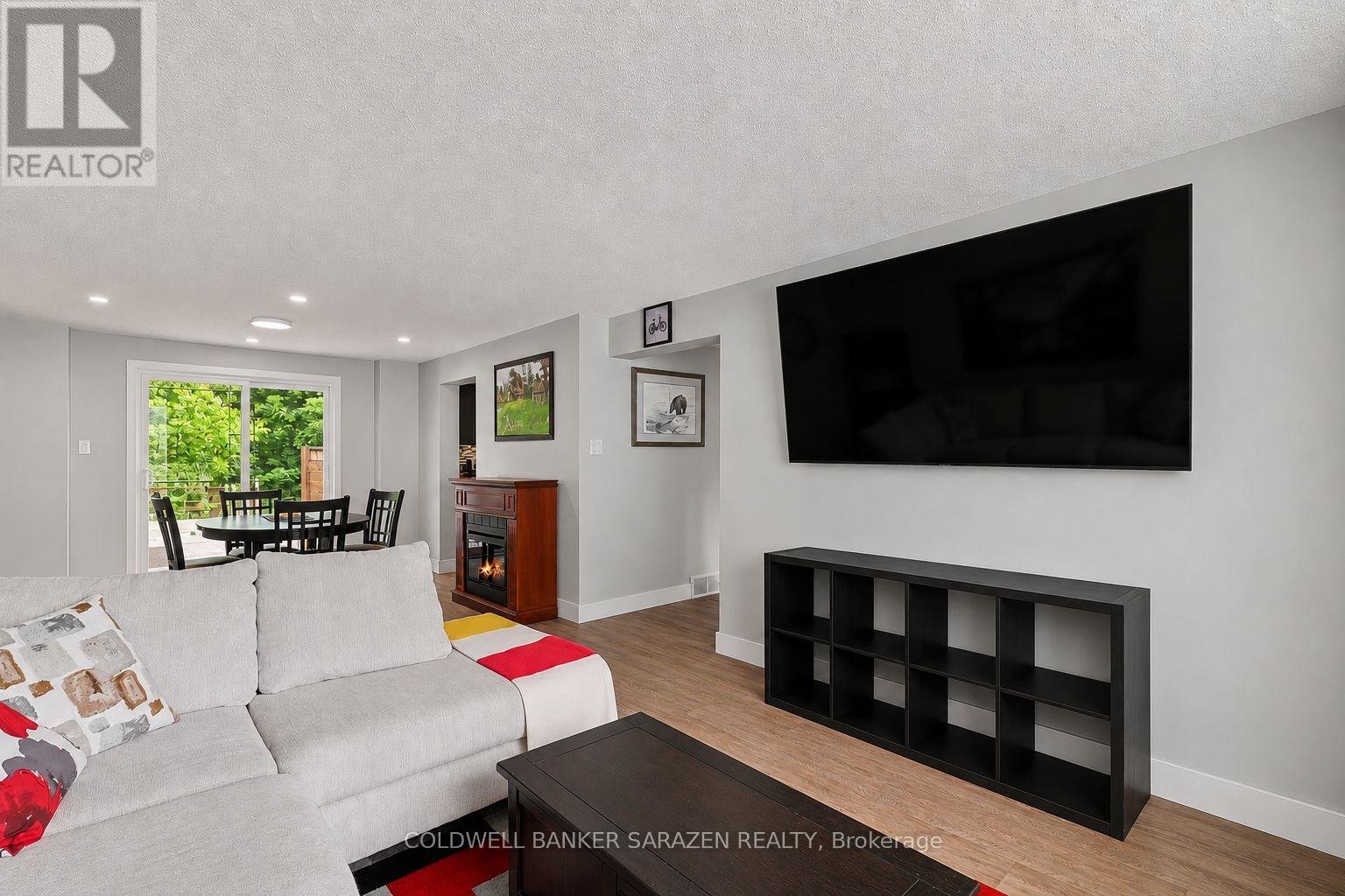 34 Downsview Crescent, Ottawa, Ontario  K2G 0A5 - Photo 5 - X13452542