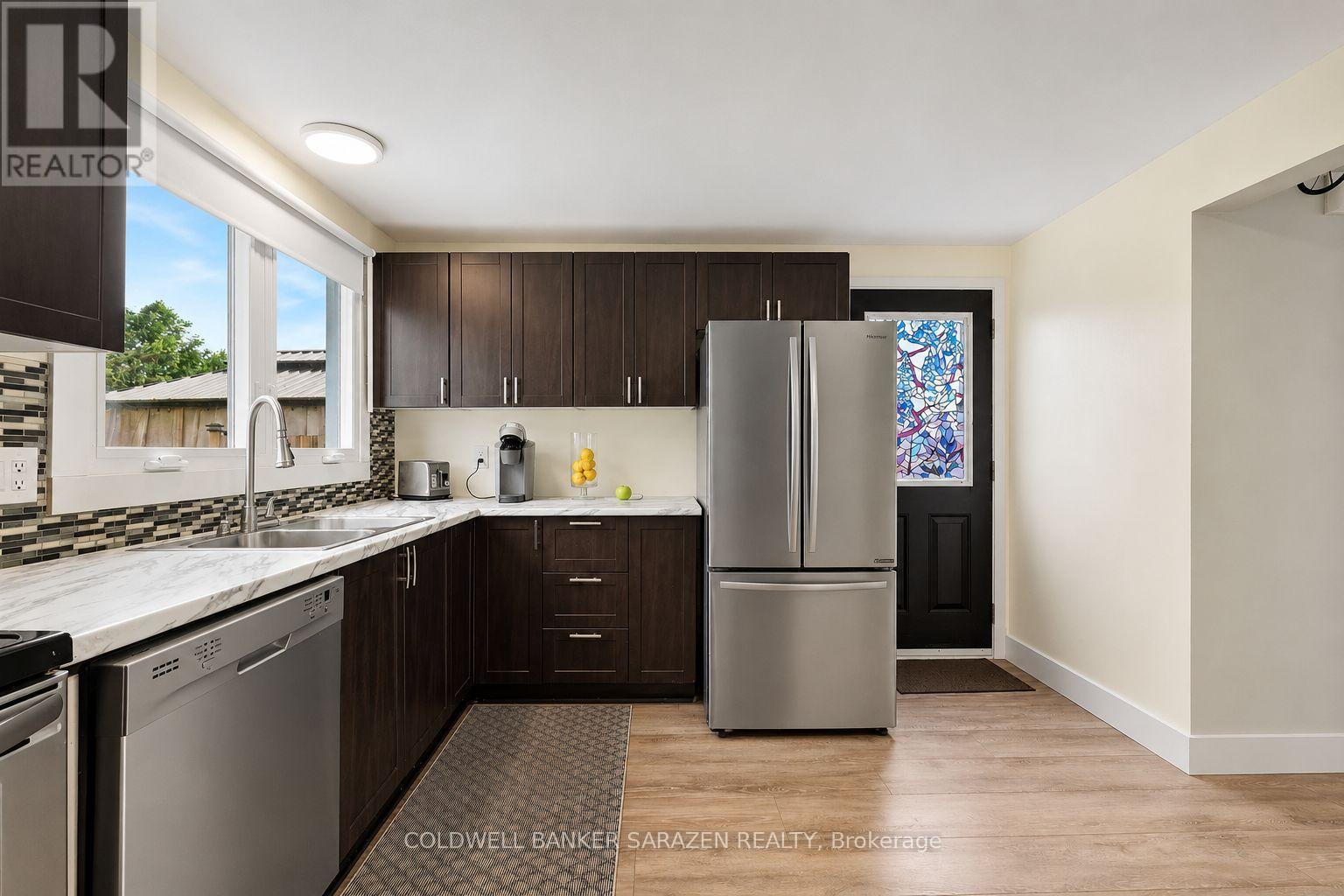 34 Downsview Crescent, Ottawa, Ontario  K2G 0A5 - Photo 7 - X13452542