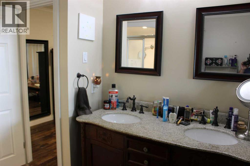 110046 Rg Rd 205, Picture Butte, Alberta  T0K 1V0 - Photo 18 - A2318968
