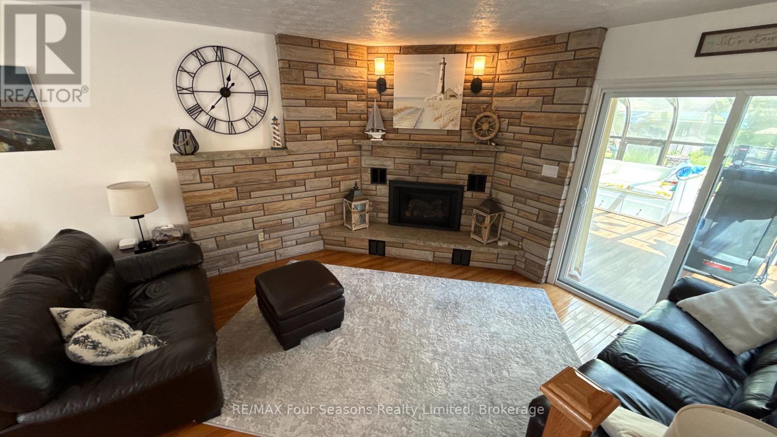 397 Falconer Street, Saugeen Shores, Ontario  N0H 2C2 - Photo 9 - X13452500