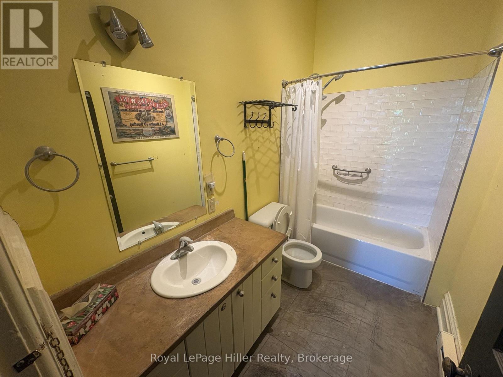 34 Ontario Street, Stratford, Ontario  N5A 3G8 - Photo 13 - X13452502