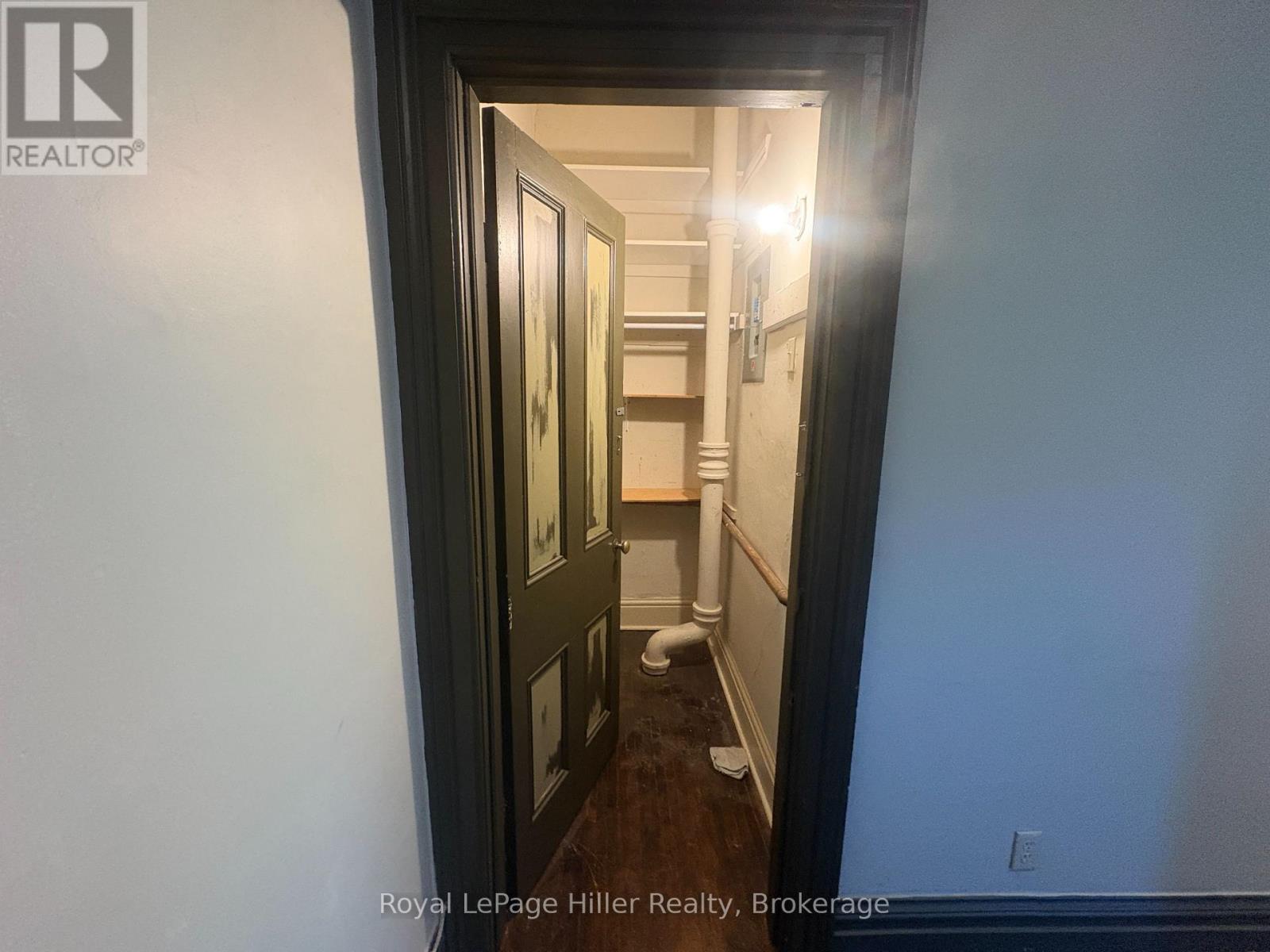 34 Ontario Street, Stratford, Ontario  N5A 3G8 - Photo 8 - X13452502