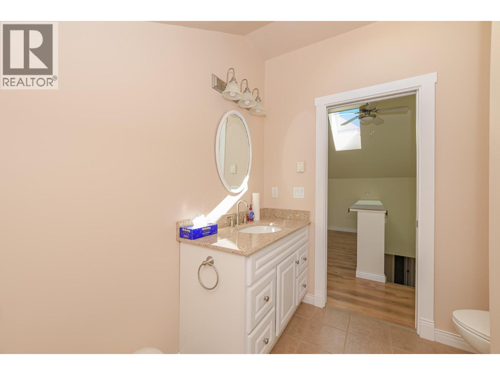 801 20 Street NE Unit# #28, Salmon Arm, British Columbia  V1E 2R7 - Photo 27 - 10391126