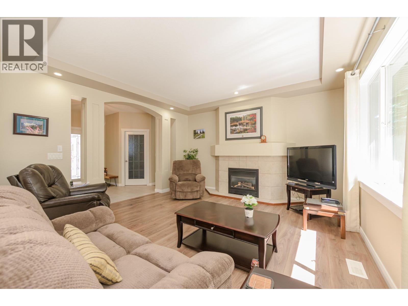801 20 Street NE Unit# #28, Salmon Arm, British Columbia  V1E 2R7 - Photo 13 - 10391126
