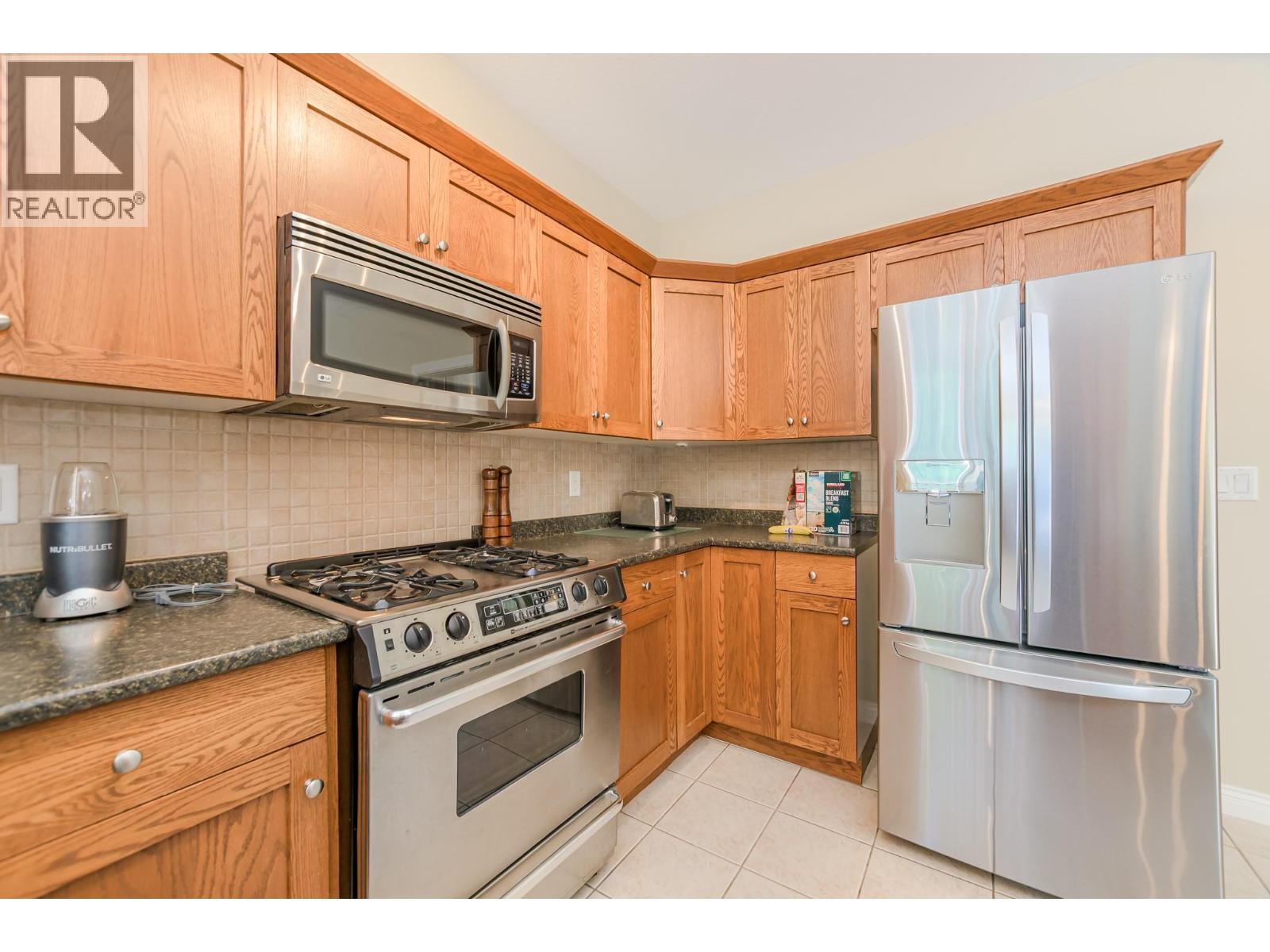 801 20 Street NE Unit# #28, Salmon Arm, British Columbia  V1E 2R7 - Photo 9 - 10391126