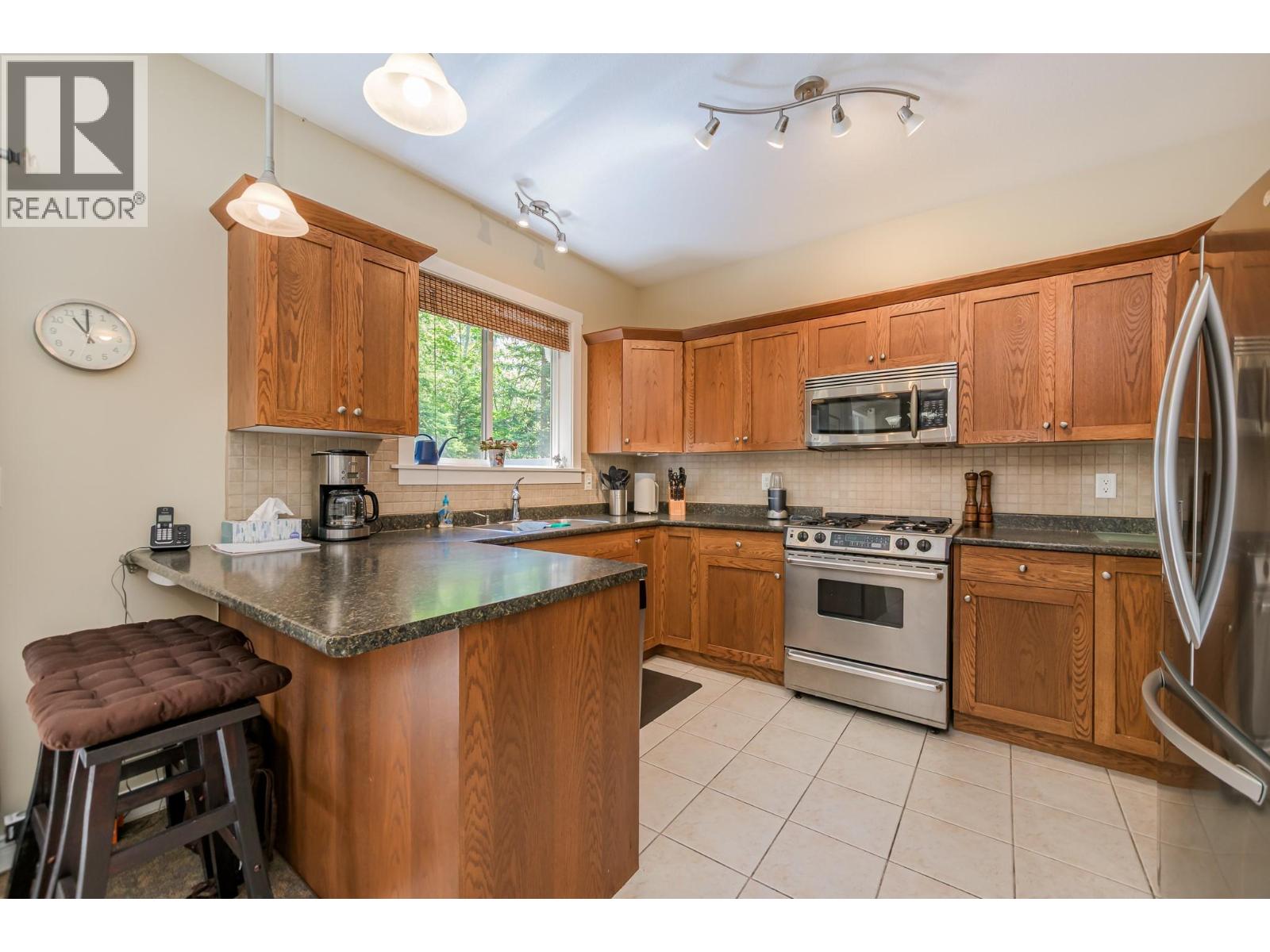 801 20 Street NE Unit# #28, Salmon Arm, British Columbia  V1E 2R7 - Photo 7 - 10391126