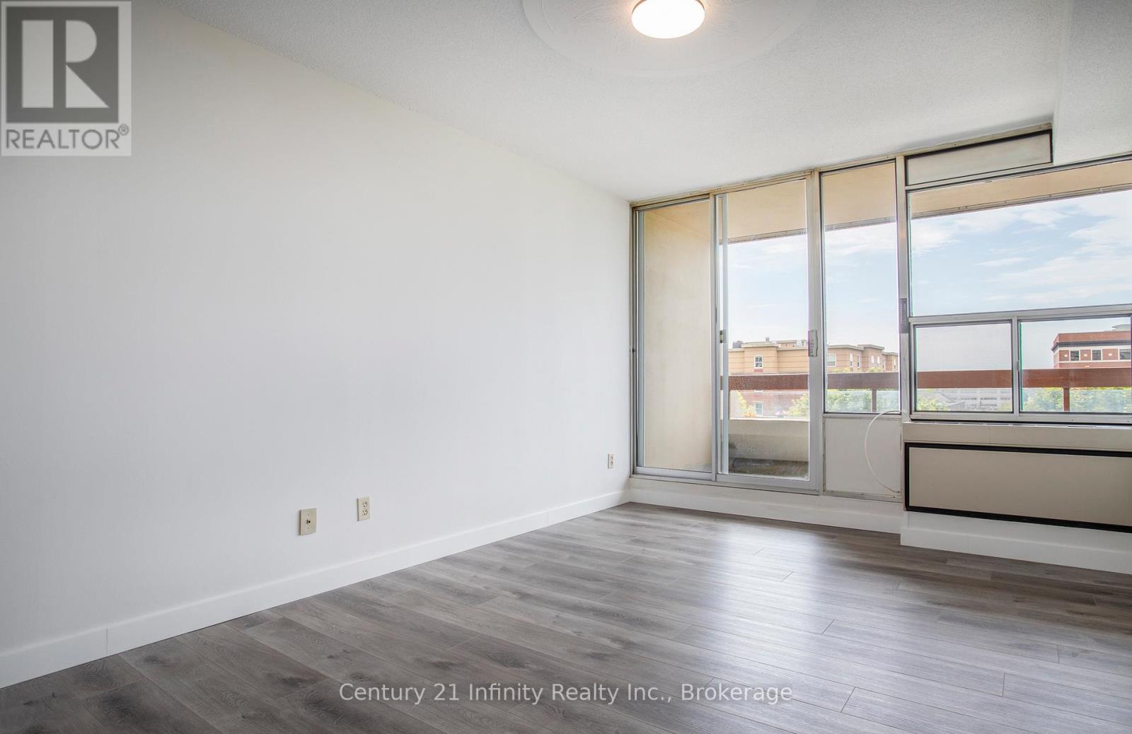 422 - 50 Richmond Street E, Oshawa, Ontario  L1G 7C7 - Photo 12 - E13443580
