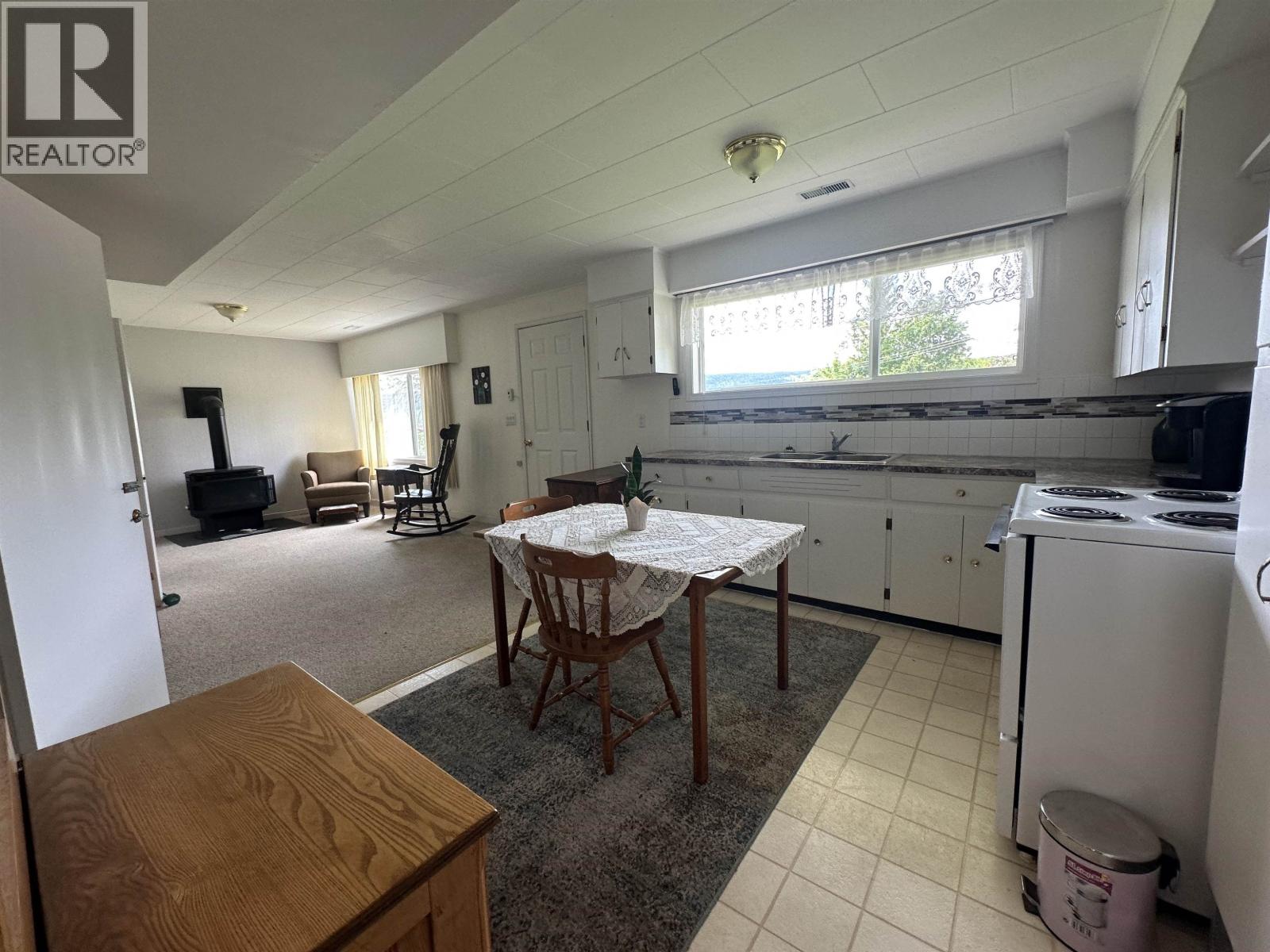Listing image 24