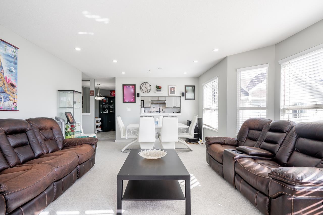 406 8139 121a Street, Surrey, British Columbia  V3W 0Z2 - Photo 11 - R3132807
