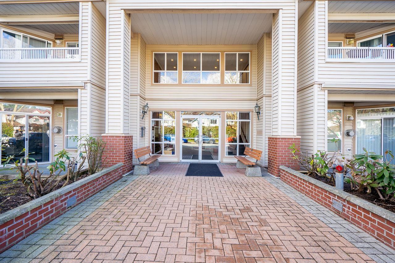 406 8139 121a Street, Surrey, British Columbia  V3W 0Z2 - Photo 5 - R3132807