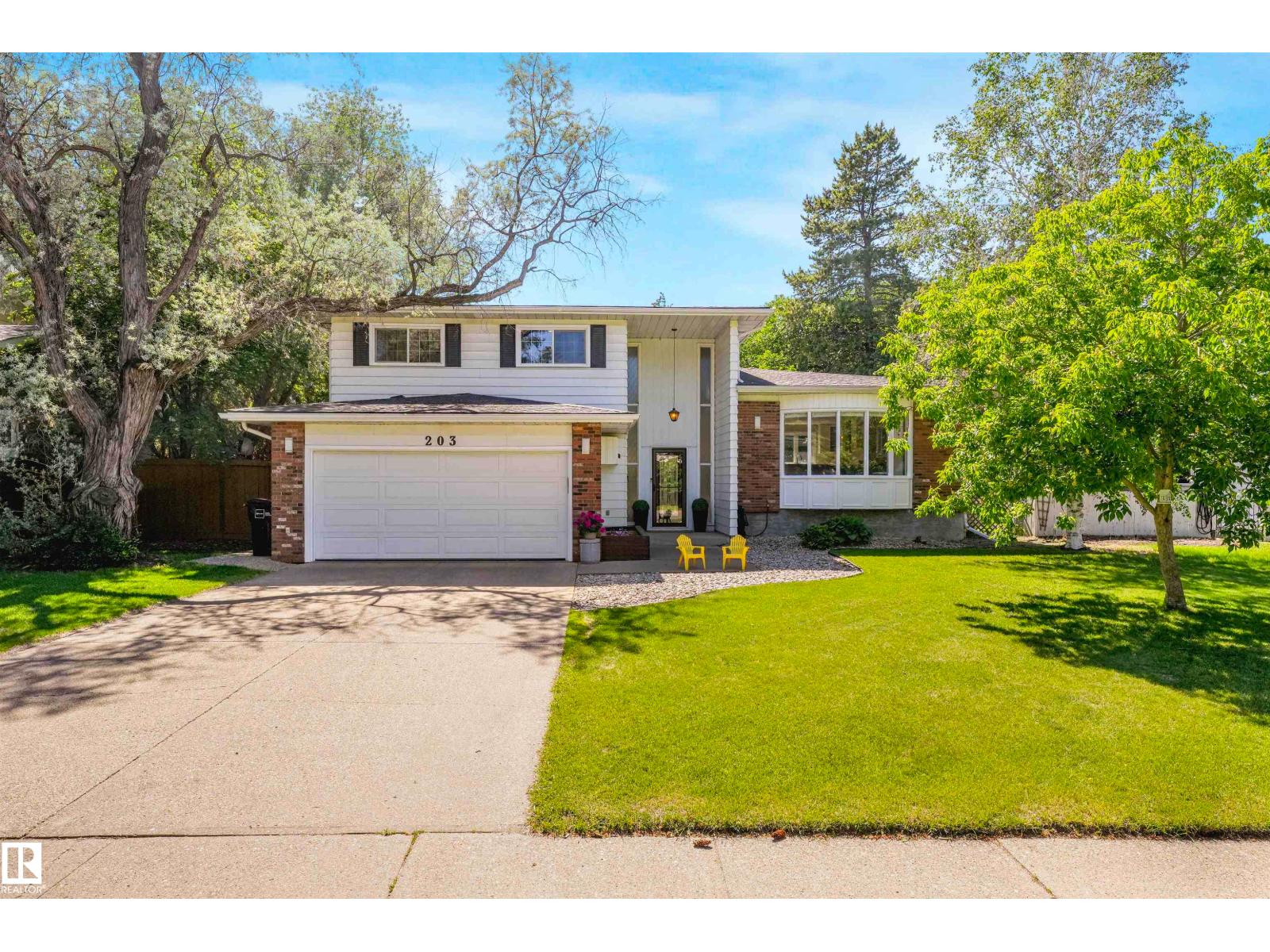 203 Brander Dr Nw, Edmonton, Alberta  T6H 4V3 - Photo 3 - E4493957