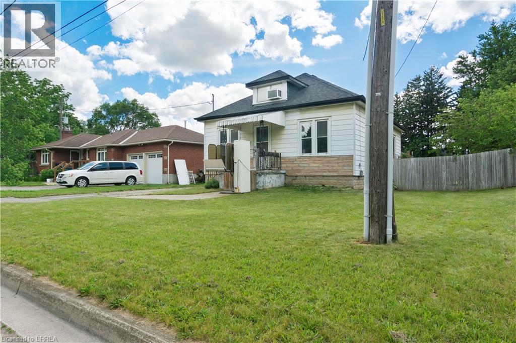 24 Park Road N, Brantford, Ontario  N3S 6T2 - Photo 3 - 40840477