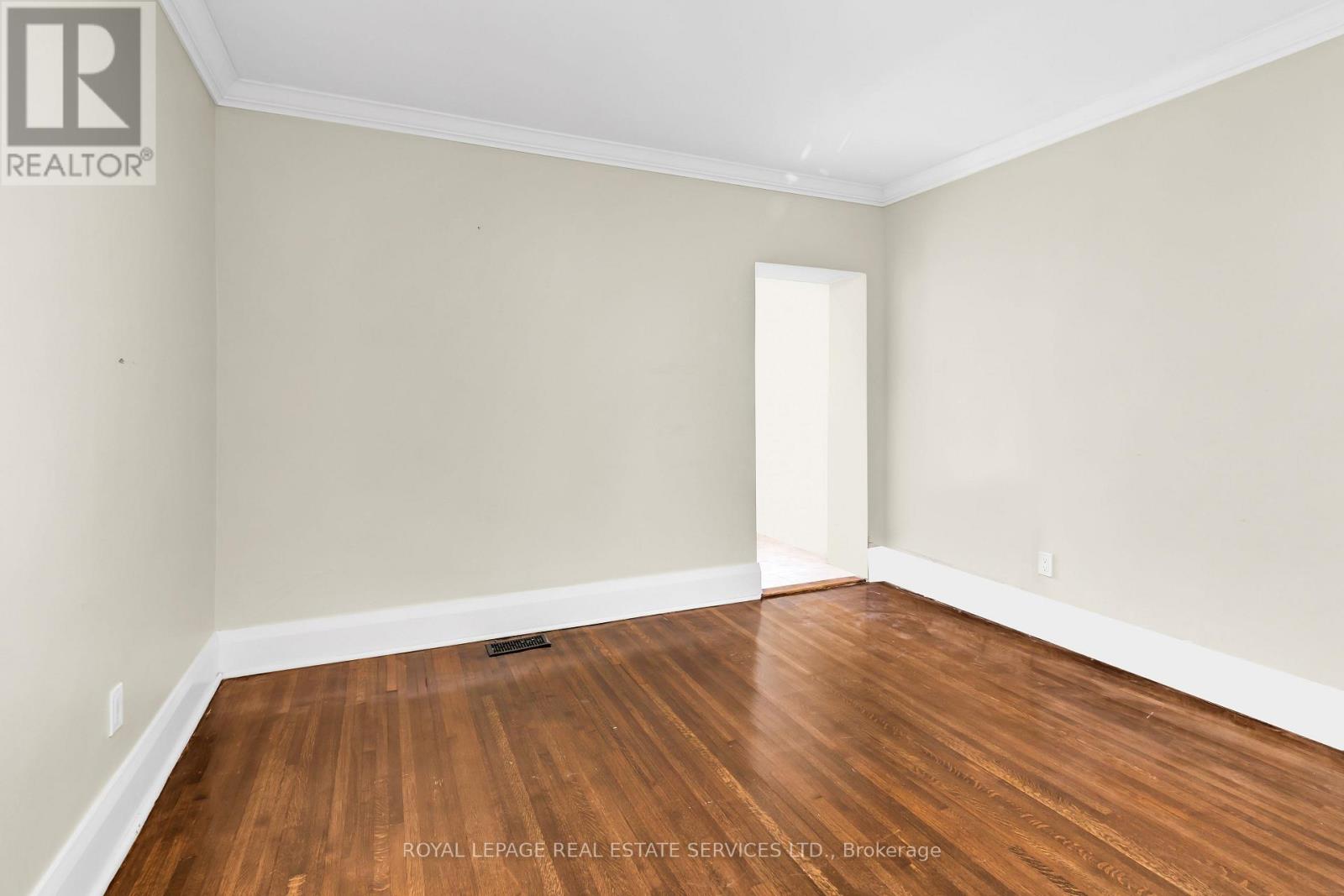 Main - 25 Braemar Avenue, Toronto, Ontario  M5P 2L1 - Photo 25 - C13452580