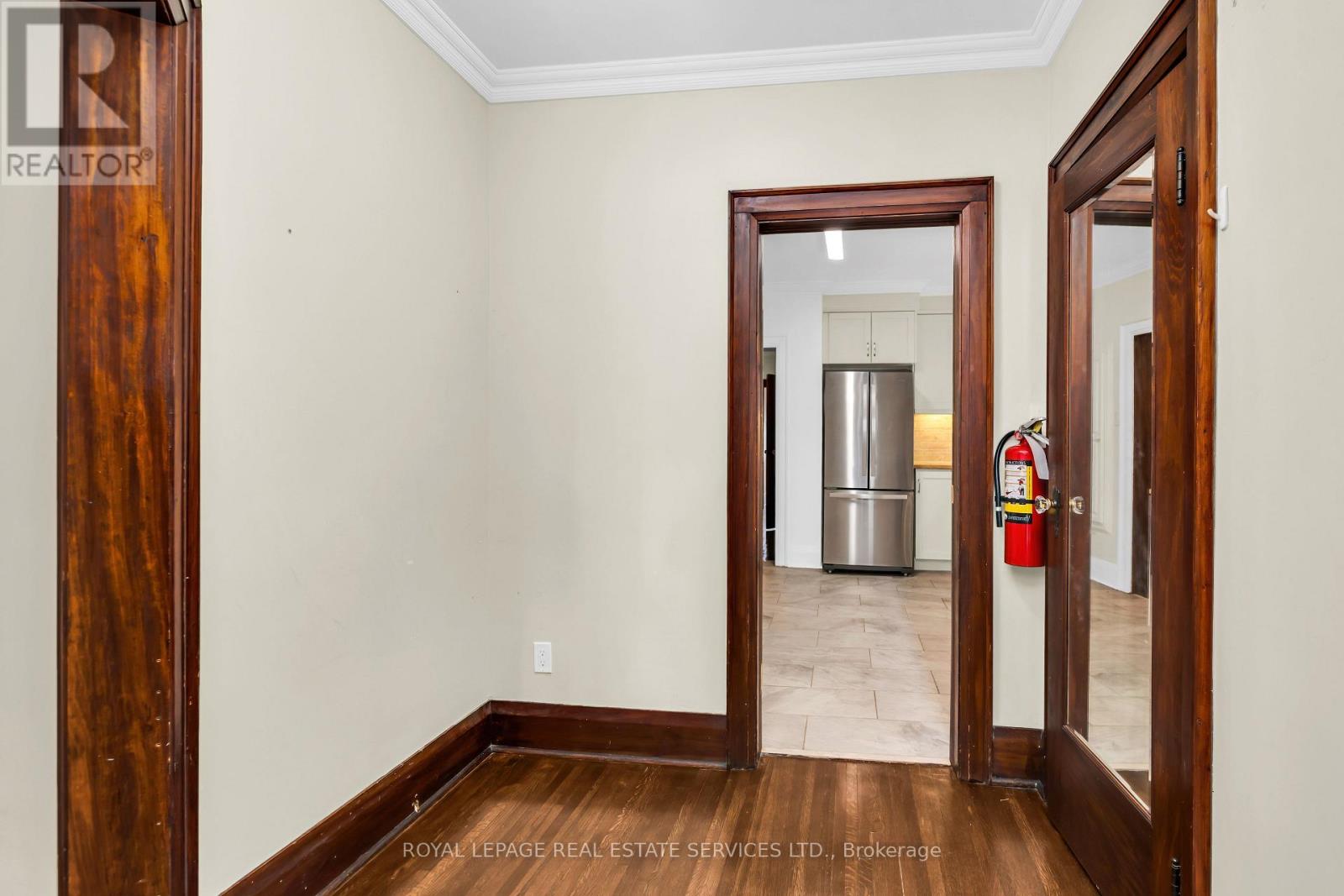 Main - 25 Braemar Avenue, Toronto, Ontario  M5P 2L1 - Photo 7 - C13452580