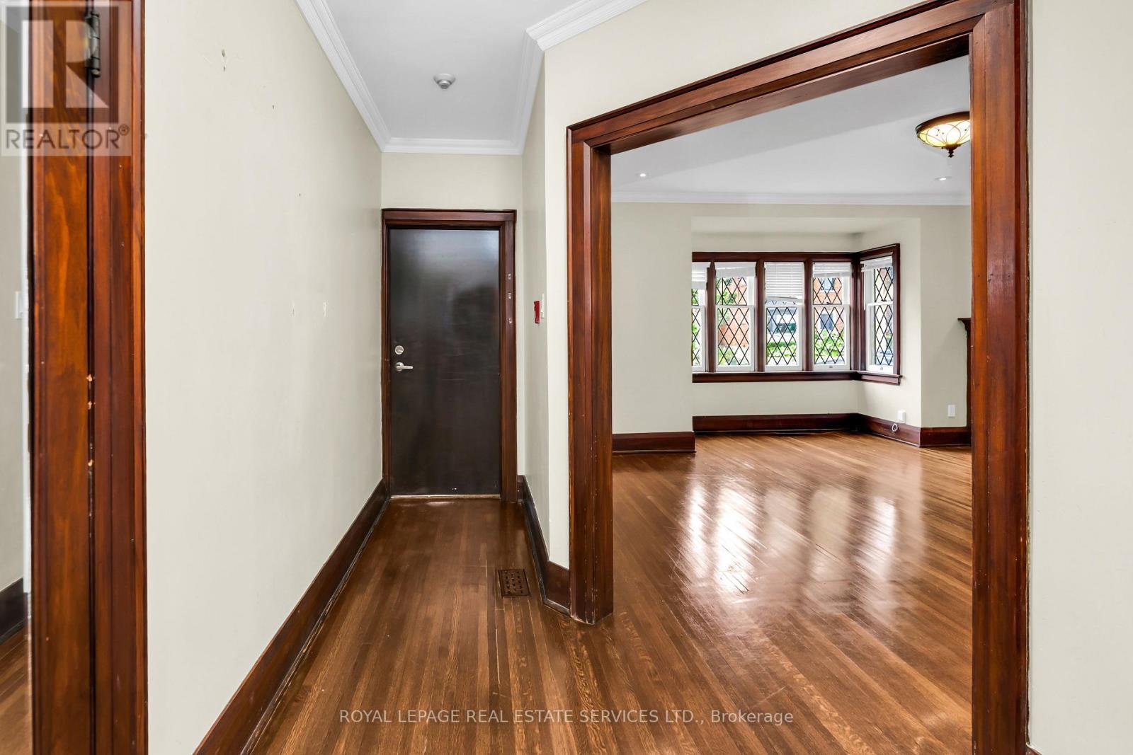 Main - 25 Braemar Avenue, Toronto, Ontario  M5P 2L1 - Photo 8 - C13452580
