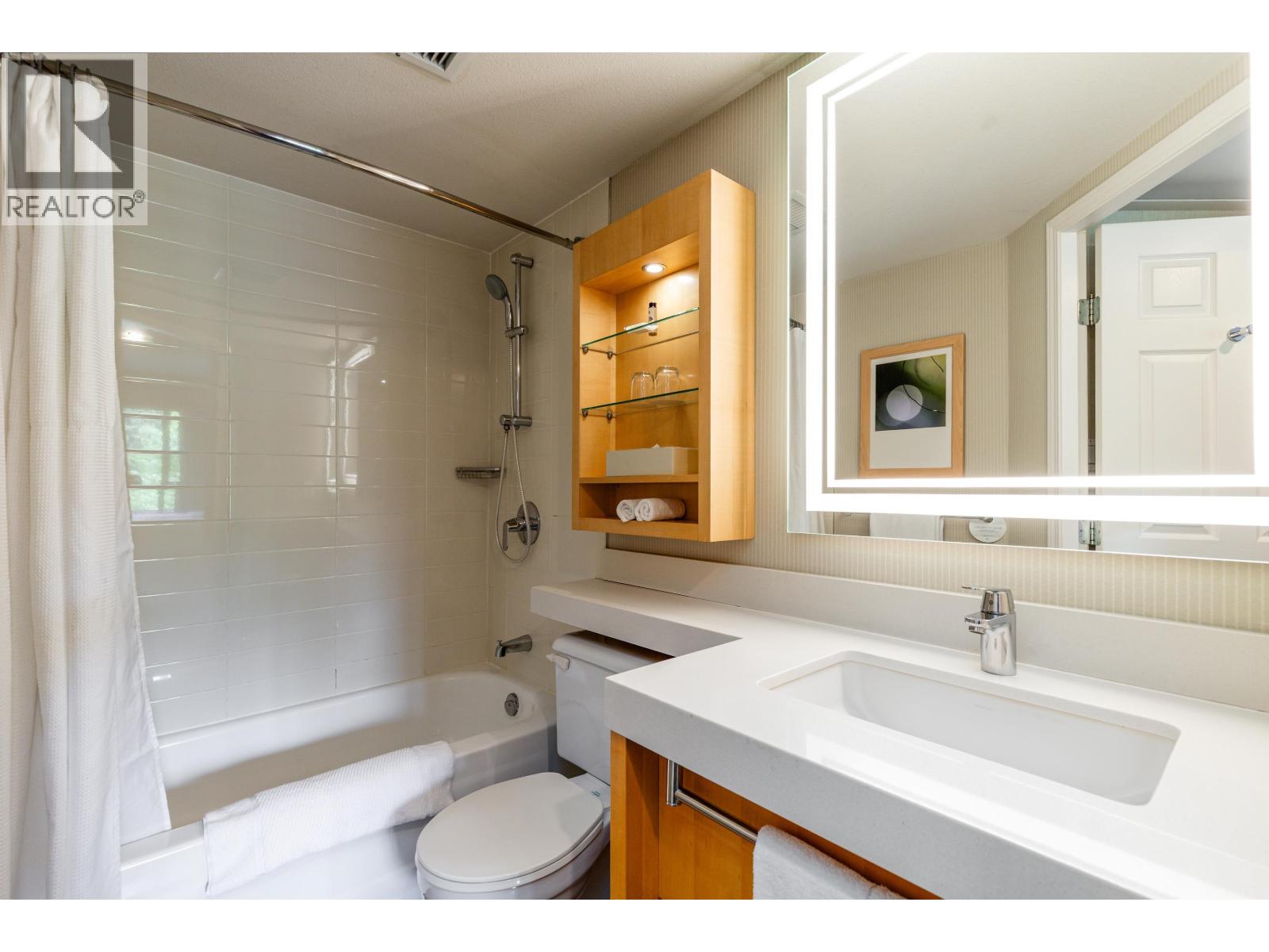 2318/20 4308 Main Street, Whistler, British Columbia  V8E 1A9 - Photo 15 - R3136395