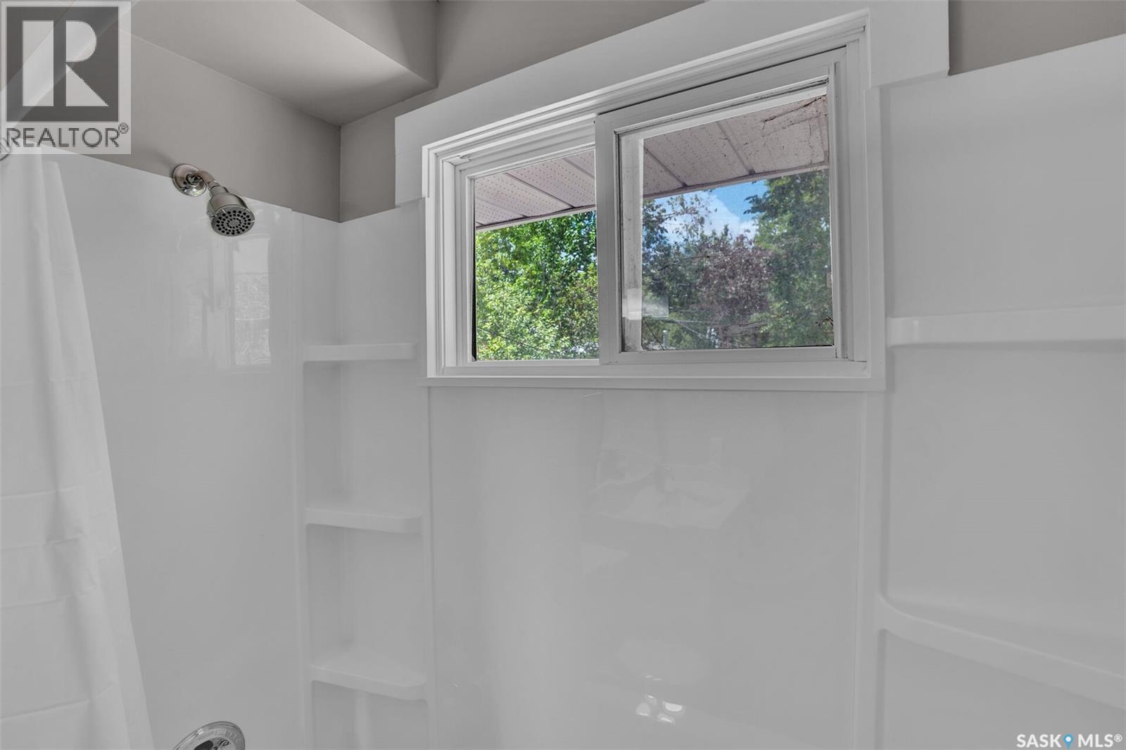 12 Birchwood Road, Regina, Saskatchewan  S4S 5N2 - Photo 21 - SK039629
