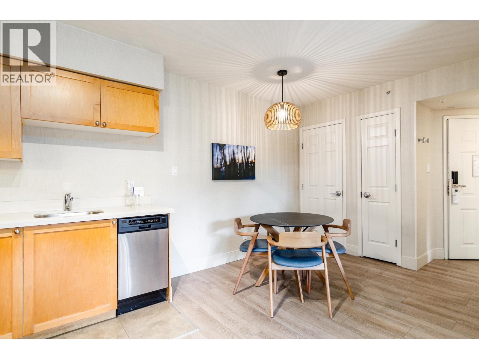 2318/20 4308 Main Street, Whistler, British Columbia  V8E 1A9 - Photo 6 - R3136395