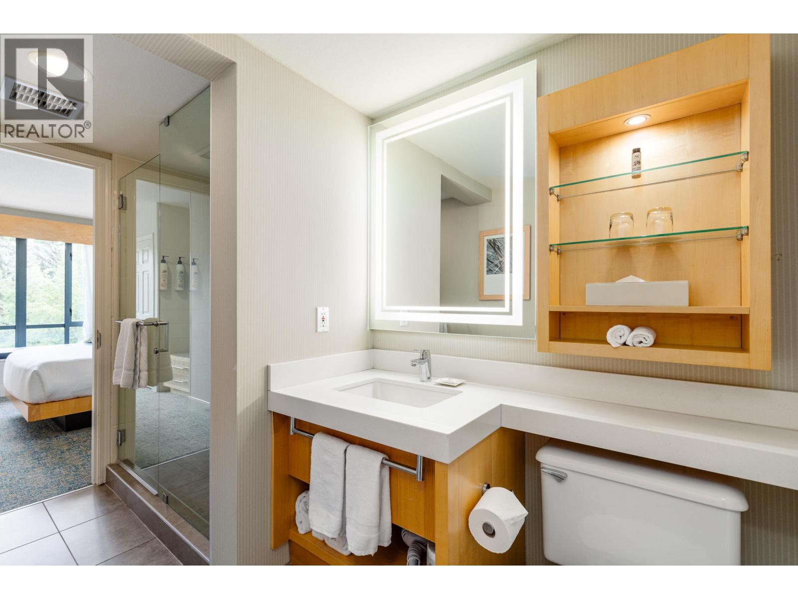 2318/20 4308 Main Street, Whistler, British Columbia  V8E 1A9 - Photo 11 - R3136395