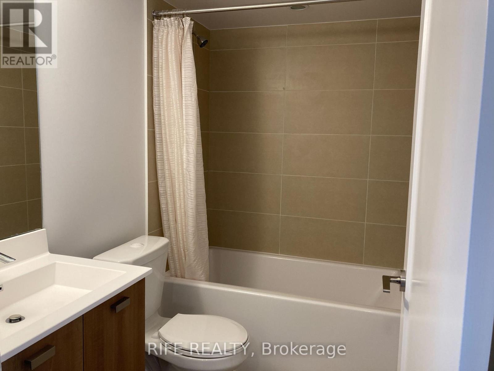 1617 - 275 Village Green Square, Toronto, Ontario  M1S 0L8 - Photo 3 - E13452498