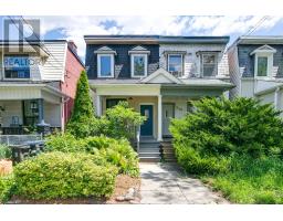 221 BOOTH AVENUE, Toronto, Ontario