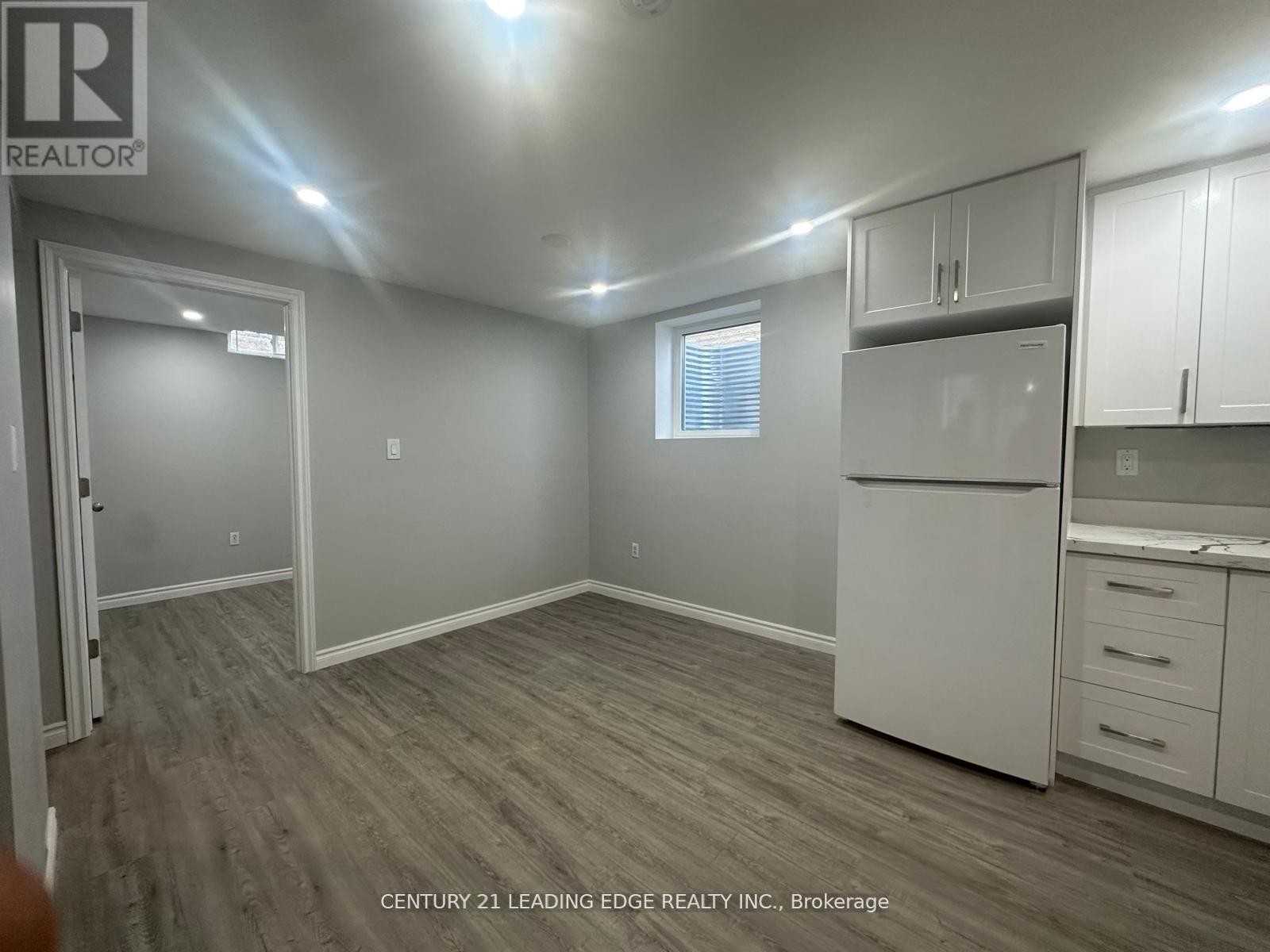 Bsmt - 618 Beckworth Square, Pickering, Ontario L1V 3K4 - Photo 3 - E13452608