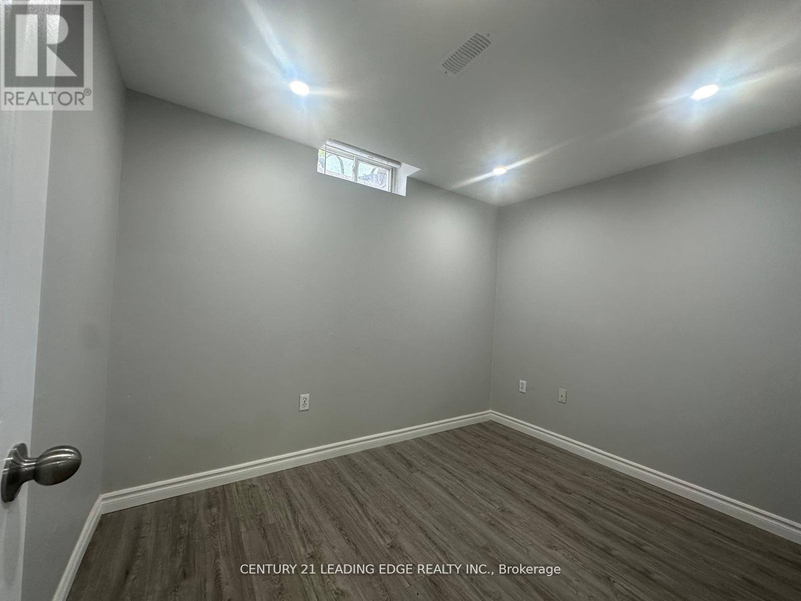 Bsmt - 618 Beckworth Square, Pickering, Ontario L1V 3K4 - Photo 7 - E13452608