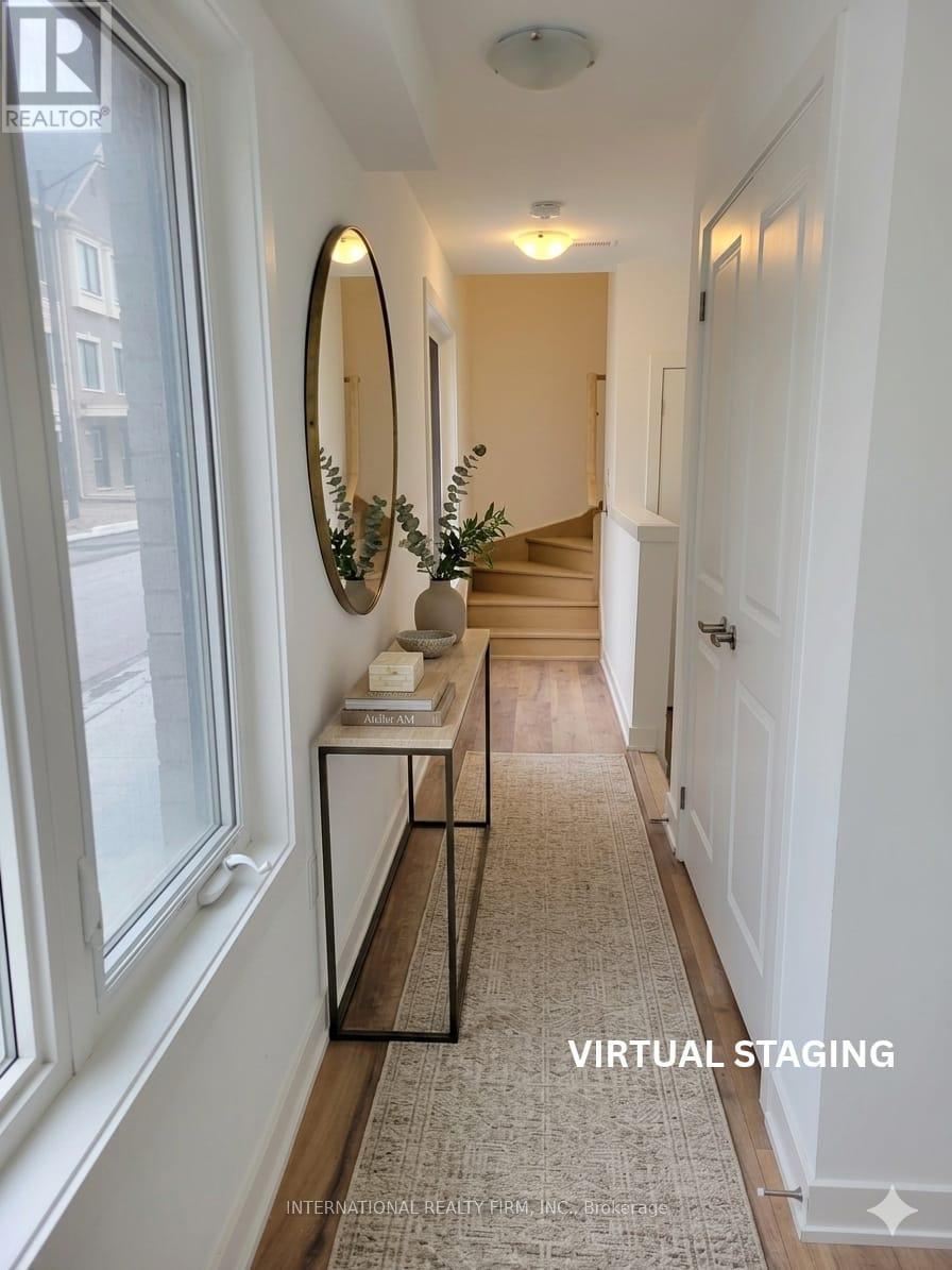 27 Sunbury Lane, Whitchurch-Stouffville, Ontario  L4A 7X5 - Photo 2 - N13452504