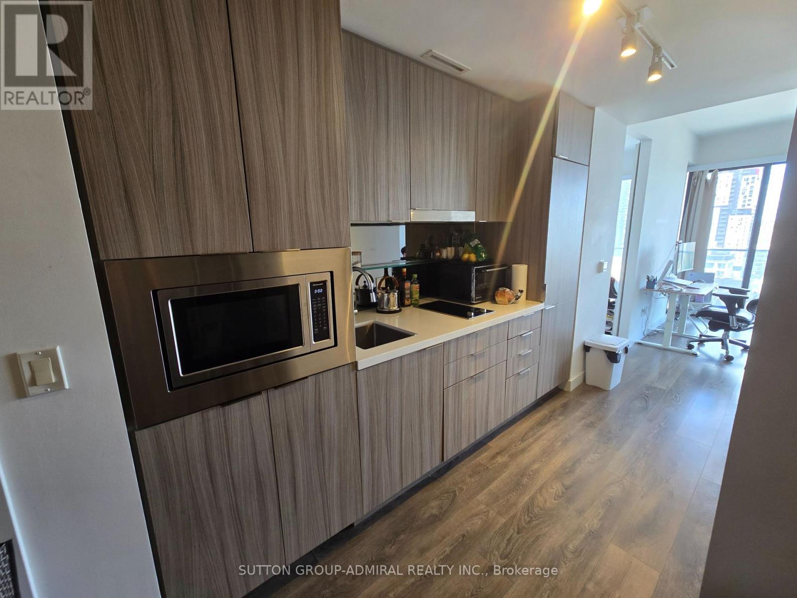 1802 - 215 Queen Street W, Toronto, Ontario  M5V 0P5 - Photo 12 - C13451006