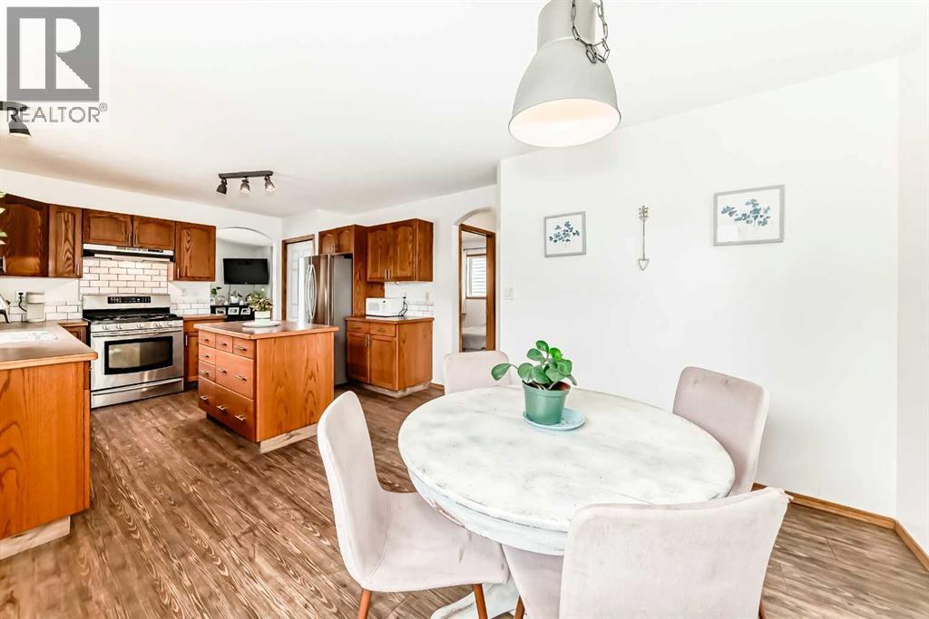 20 Deschner Close, Red Deer, Alberta  T4R 3C1 - Photo 7 - A2317499