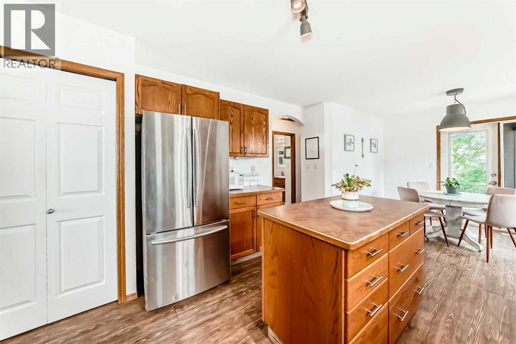 20 Deschner Close, Red Deer, Alberta  T4R 3C1 - Photo 4 - A2317499