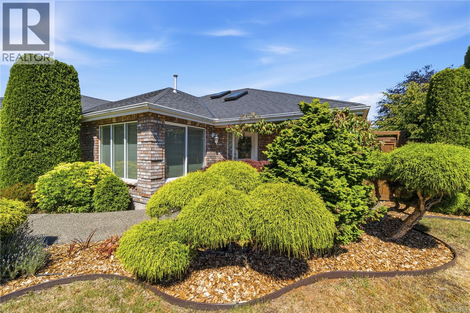 767 Kensington Pl, Qualicum Beach, British Columbia  V9K 2K3 - Photo 2 - 1032499