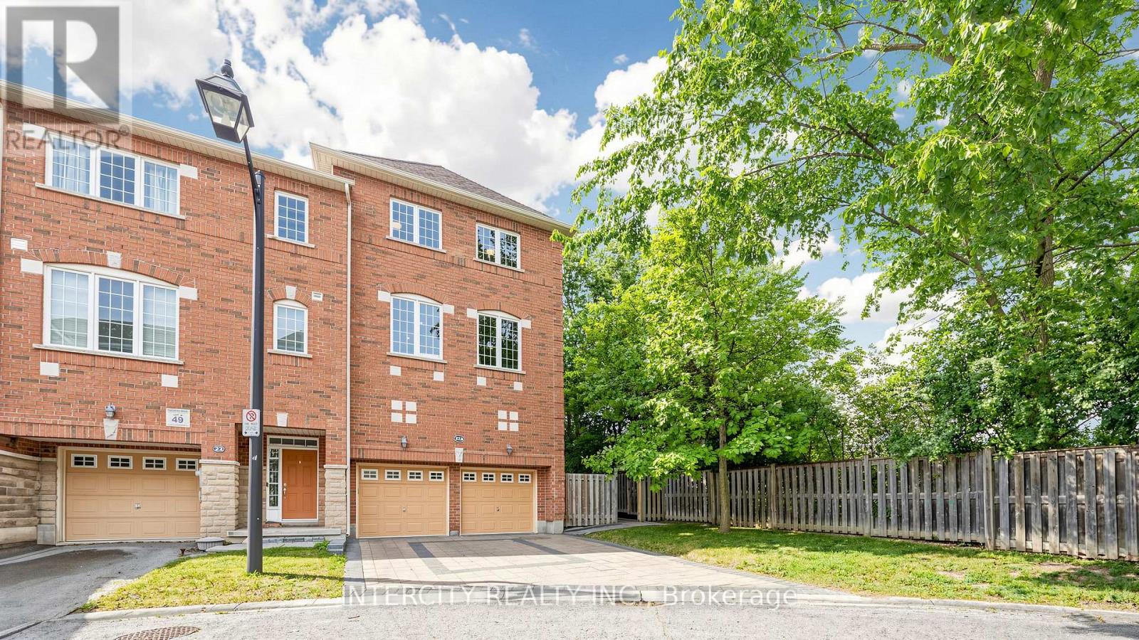 22a - 151 Silverwood Avenue, Richmond Hill, Ontario  L4S 0C9 - Photo 2 - N13439442