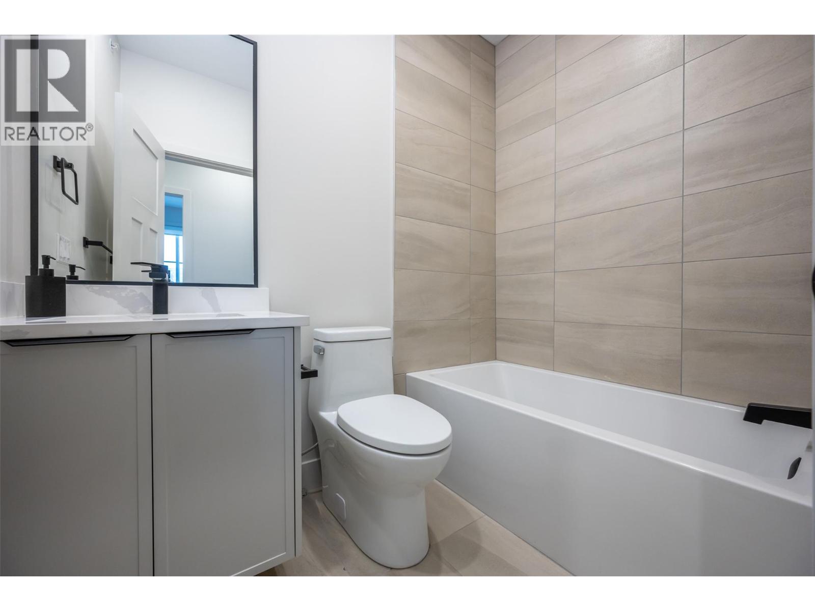 784 Argyle Street Unit# 102, Penticton, British Columbia  V2A 0J6 - Photo 14 - 10390405