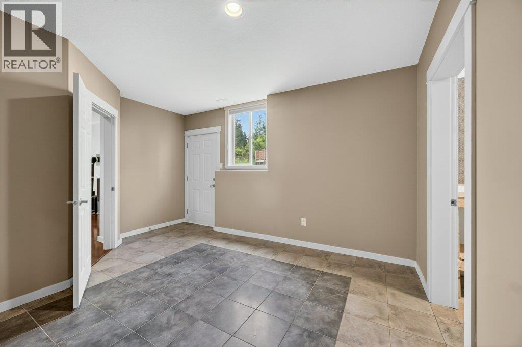 2470 24 Avenue NE, Salmon Arm, British Columbia  V1E 3Y4 - Photo 77 - 10390887