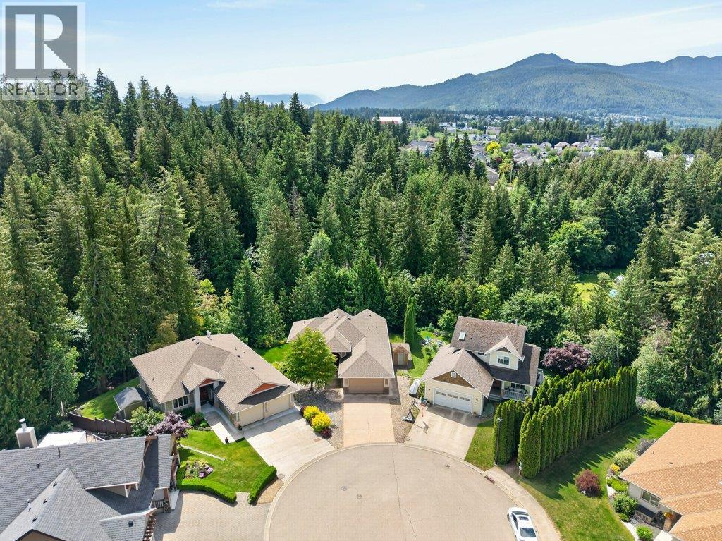 2470 24 Avenue NE, Salmon Arm, British Columbia  V1E 3Y4 - Photo 3 - 10390887
