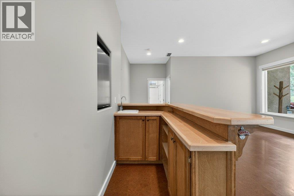 2470 24 Avenue NE, Salmon Arm, British Columbia  V1E 3Y4 - Photo 60 - 10390887