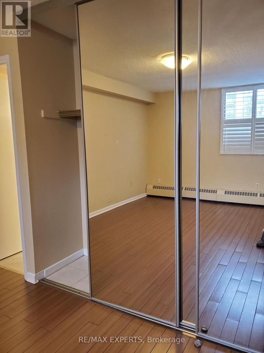 804 - 2542 Argyle Road, Mississauga, Ontario  L4B 2H5 - Photo 10 - W12747336