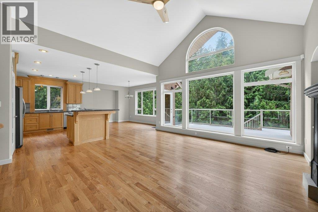 2470 24 Avenue NE, Salmon Arm, British Columbia  V1E 3Y4 - Photo 18 - 10390887