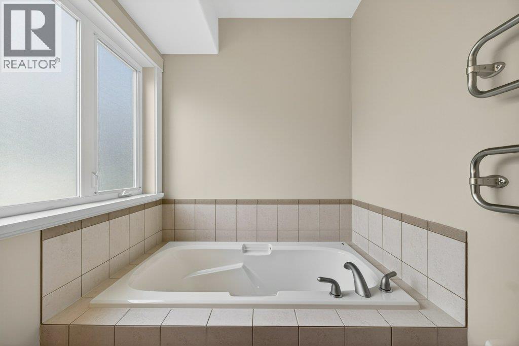 2470 24 Avenue NE, Salmon Arm, British Columbia  V1E 3Y4 - Photo 48 - 10390887