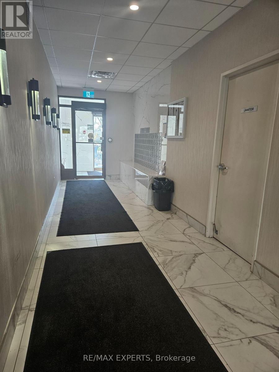 804 - 2542 Argyle Road, Mississauga, Ontario  L4B 2H5 - Photo 4 - W12747336