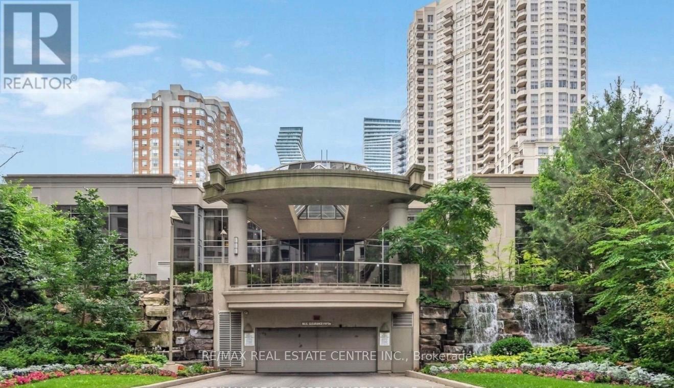 1415 - 3880 DUKE OF YORK BOULEVARD, Mississauga, Ontario