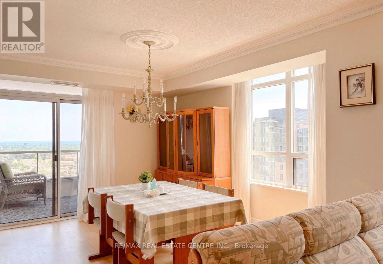 1415 - 3880 Duke Of York Boulevard, Mississauga (City Centre), Ontario  L5B 4M7 - Photo 4 - W13452552