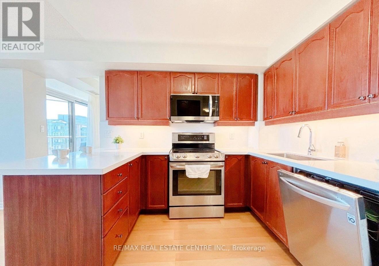 1415 - 3880 Duke Of York Boulevard, Mississauga (City Centre), Ontario  L5B 4M7 - Photo 5 - W13452552