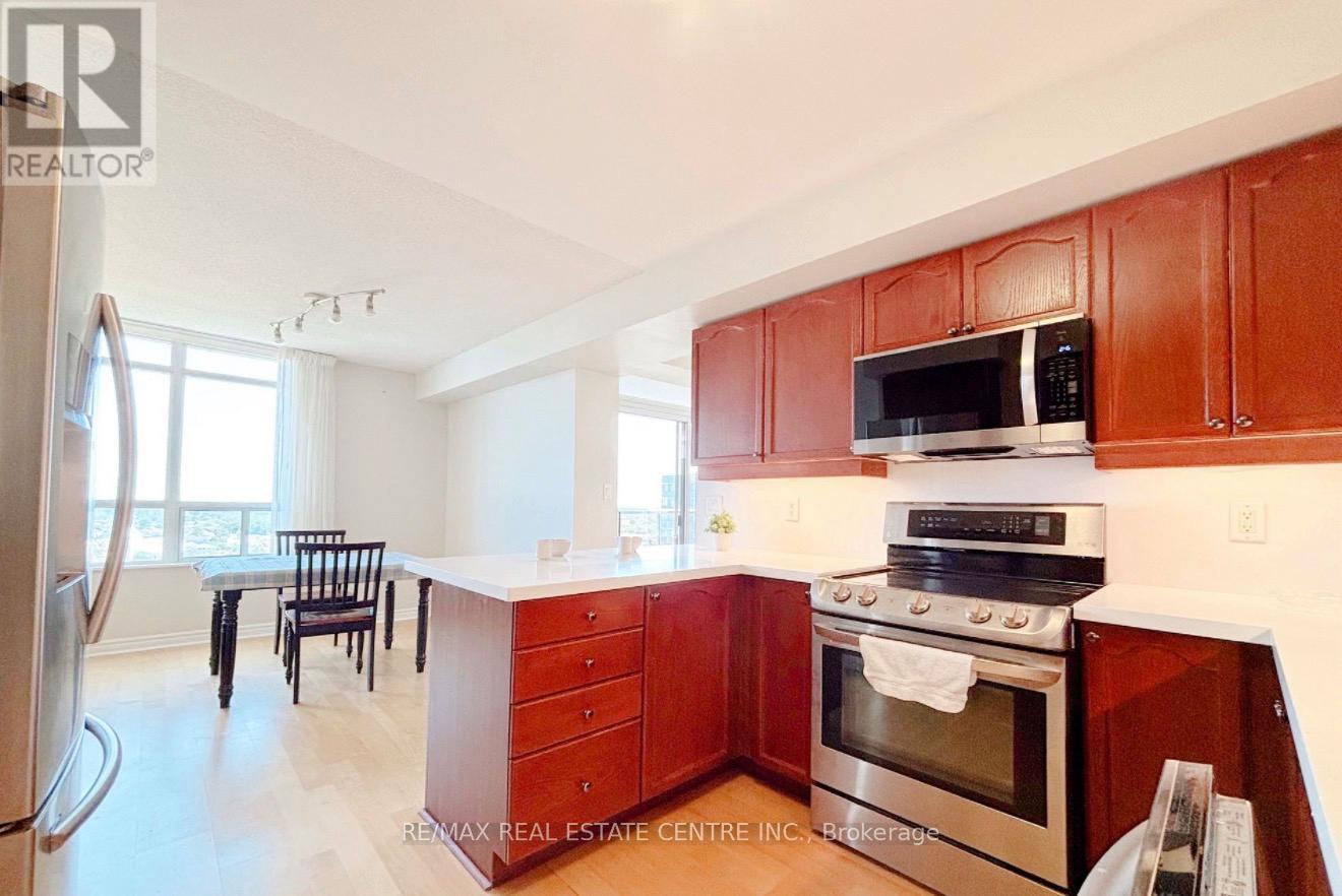 1415 - 3880 Duke Of York Boulevard, Mississauga (City Centre), Ontario  L5B 4M7 - Photo 6 - W13452552