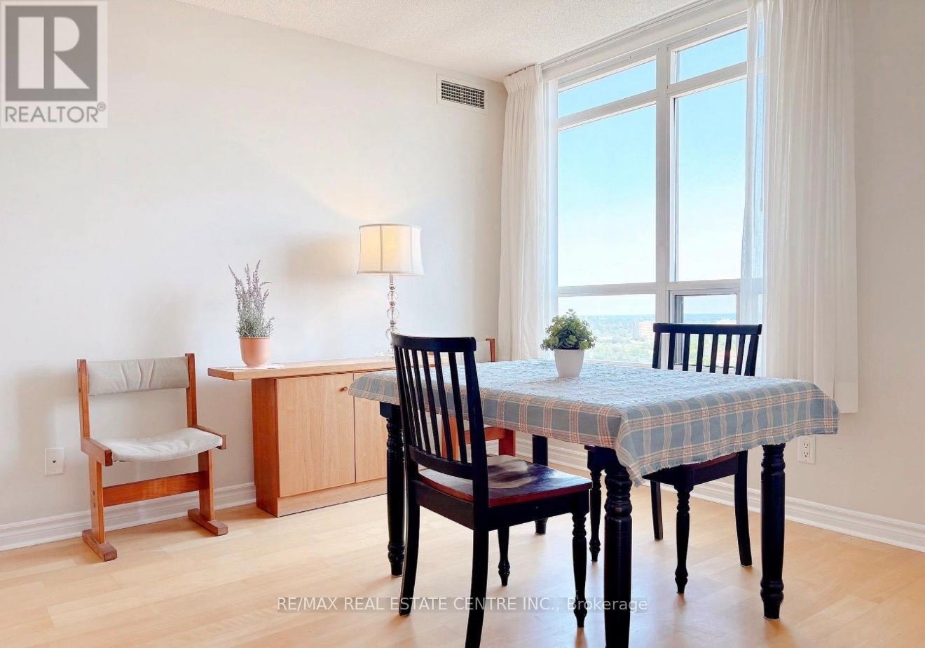 1415 - 3880 Duke Of York Boulevard, Mississauga (City Centre), Ontario  L5B 4M7 - Photo 7 - W13452552