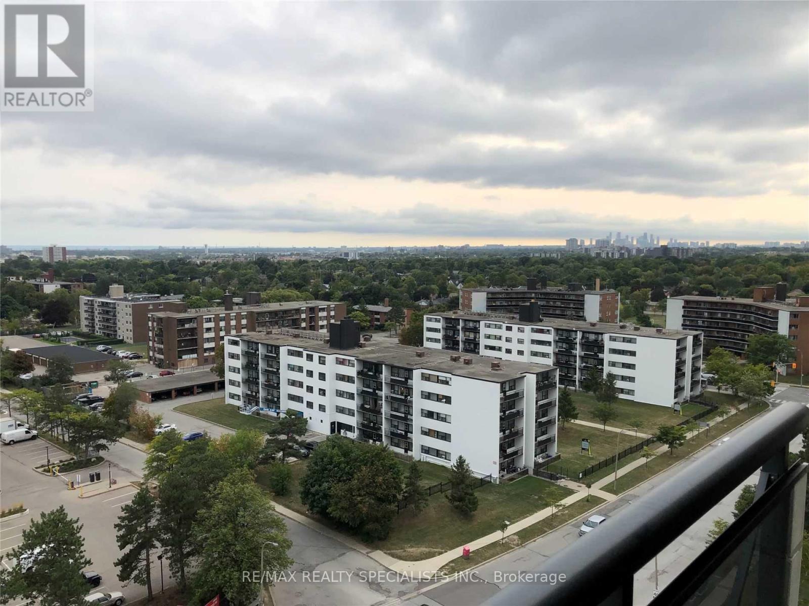 1007 - 6 Eva Road, Toronto, Ontario M9C 5H7 - Photo 8 - W13452600