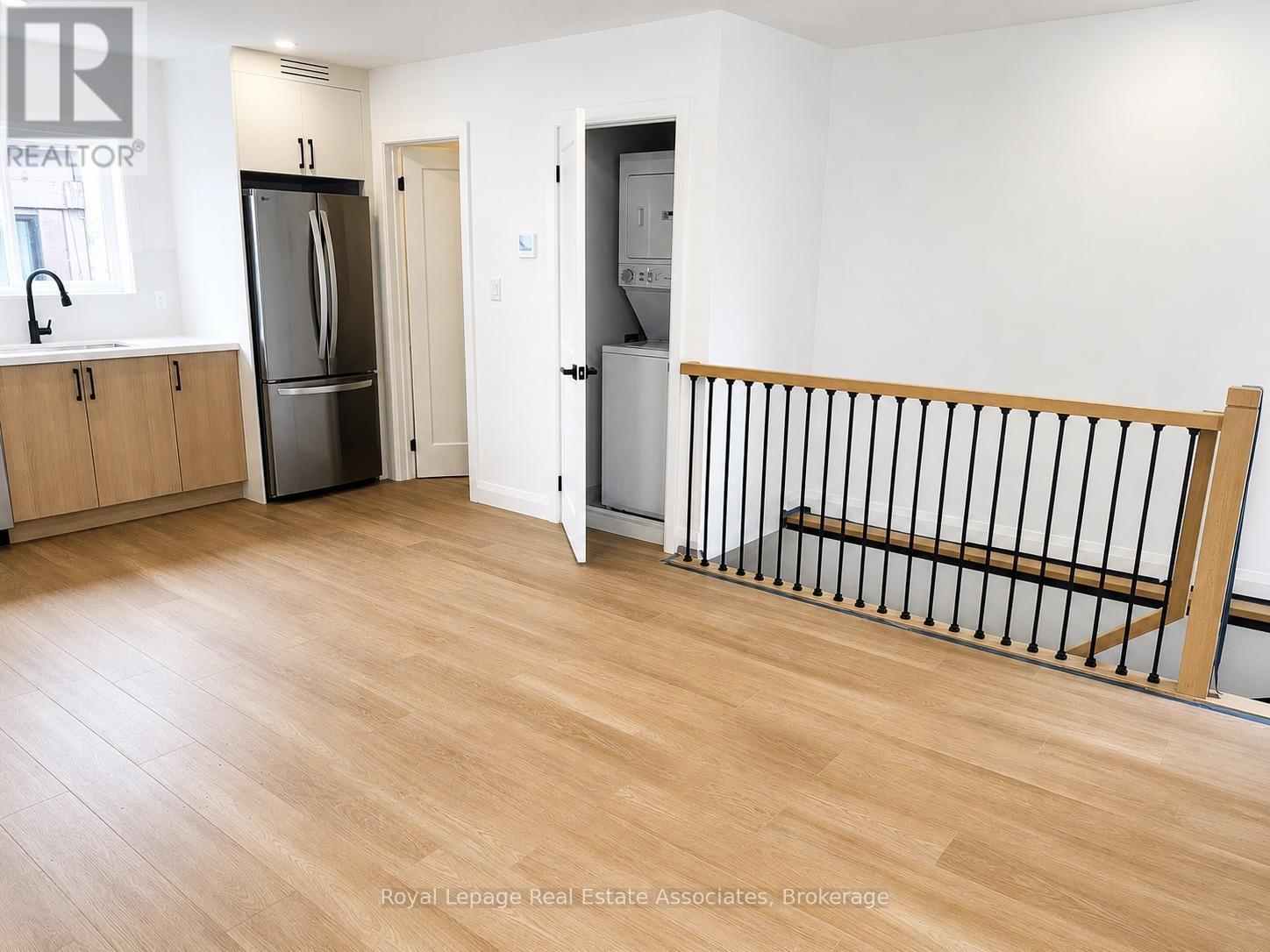 1 - 17 White Avenue, Toronto, Ontario  M6N 1S7 - Photo 4 - W13452614
