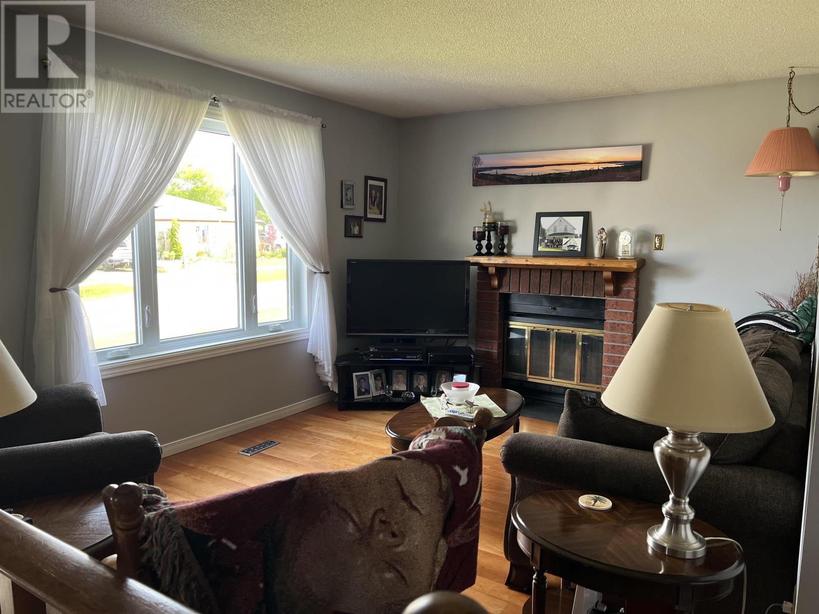 20 Bastedo Cres, Marathon, Ontario  P0T 2E0 - Photo 3 - TB2601542